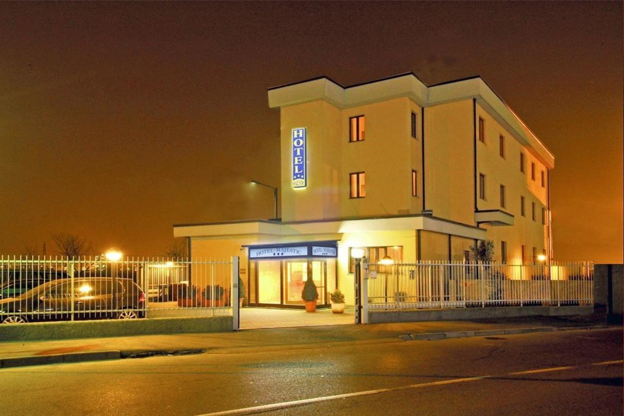 Hotel Majestic San Giuliano Milanese Exterior photo